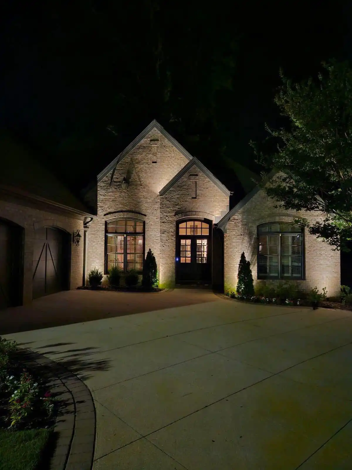 Landscape Lighting installation in Houston, Texas