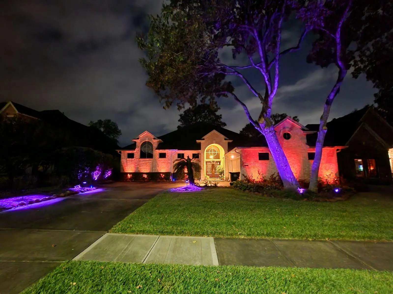 Landscape Lighting installation in Houston, Texas